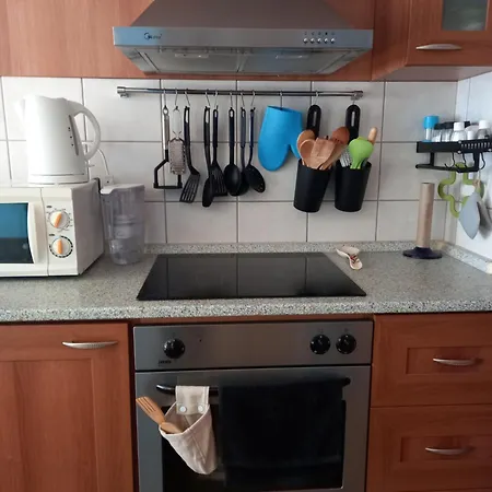 Apartment Close To Gondola-colorful One Bedroom Terrace&fire *