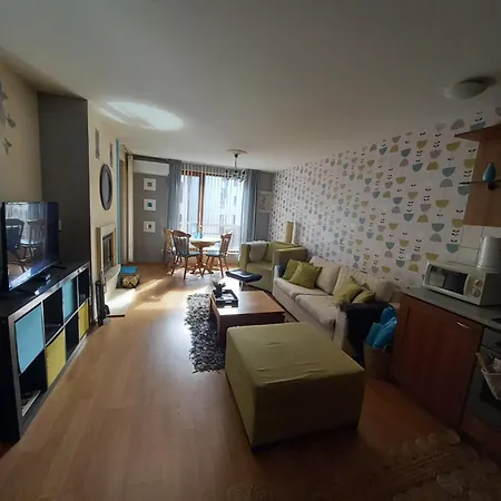 Apartment Close To Gondola-colorful One Bedroom Terrace&fire *